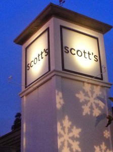 scott's restaurant and bar, winter crafted cocktails, foodies, costa mesa,