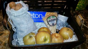Melissa's Produce gift baskets, organic produce, exotic fruits