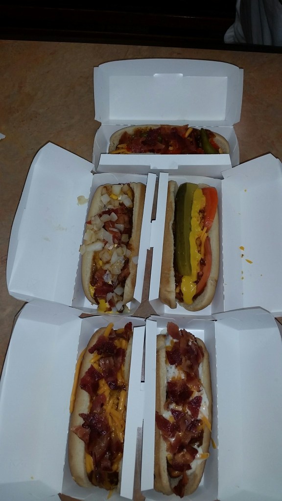 Wienerschnitzel, New Chili Cheese Dogs