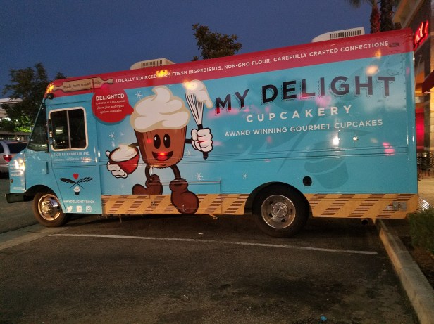 my delight cupcakery, cupcakes ontario, desserts