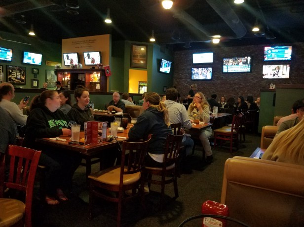 oggis, pizza, garden grove restaurants, brewery